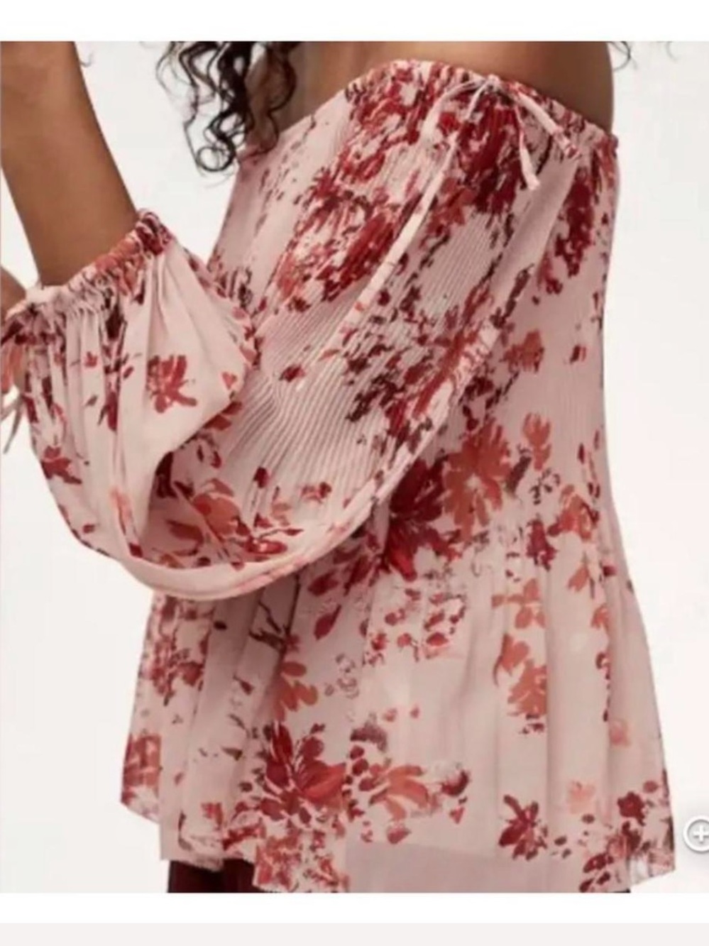 Wilfred Blush Pink Floral Off-Shoulder Peasant Top Aritzia - Picture 6 of 10